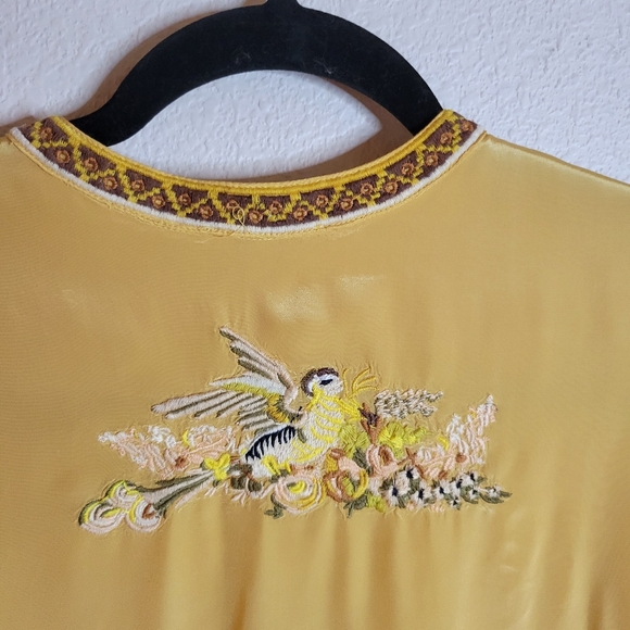 Sundance Yellow Embroidered Bird Floral Tunic Blouse With Bell Sleeves Ladies XS - Picture 6 of 9